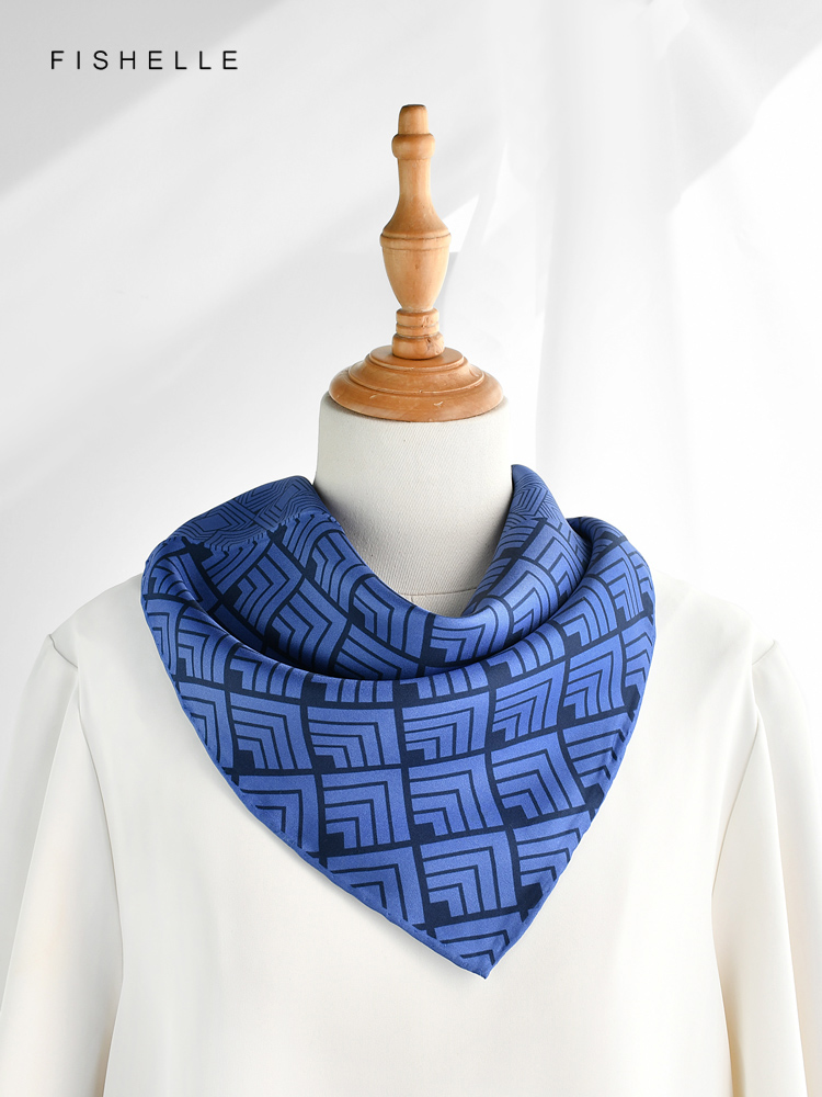 الصينية الكلاسيكية الأزرق الأب - مراجعة Scarf Silk Square وسعره