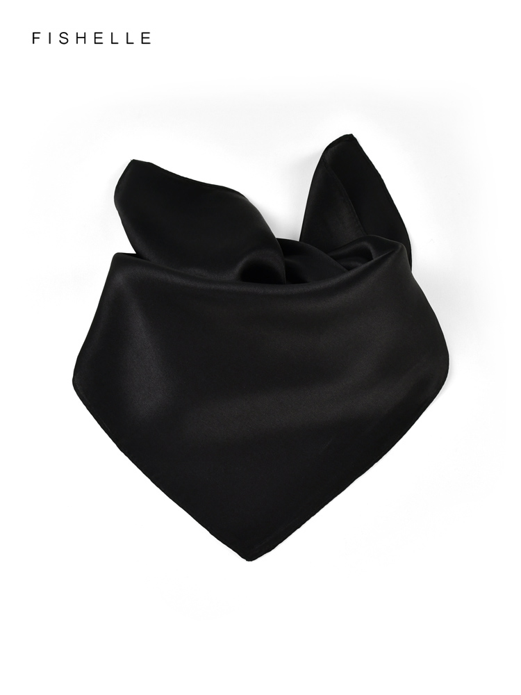 وشاح حريمي أسود نقي بلون سادة  - مراجعة Scarf Silk Square وسعره